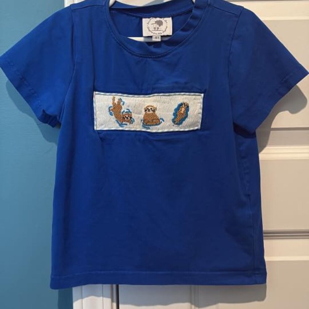 Otter smocked shirt